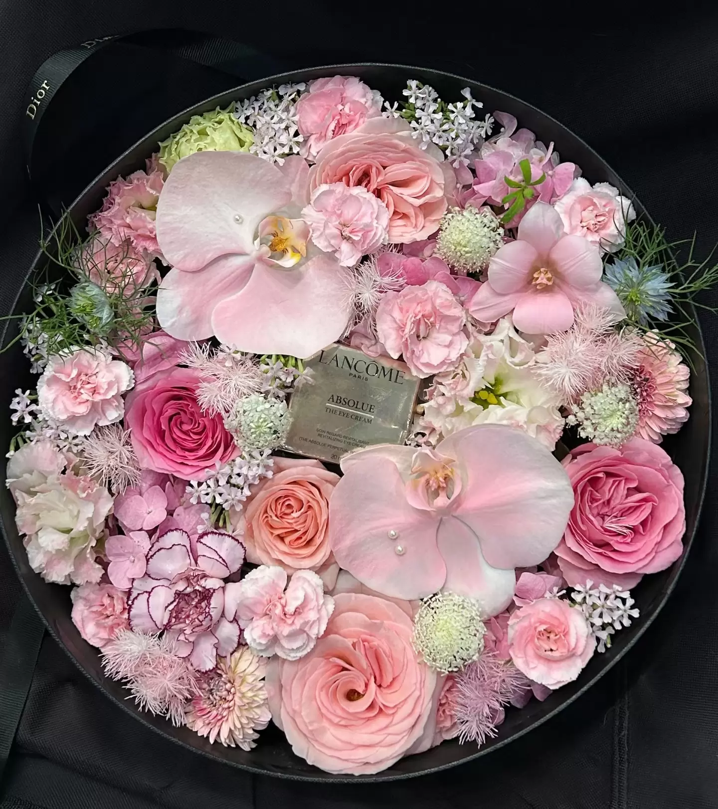 Luxury Rose Gift Box – Perfect for Wedding & Anniversary